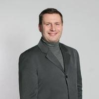 Никита Леонов