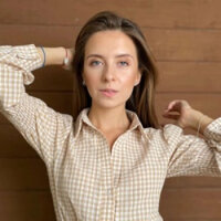 Настя Иванова